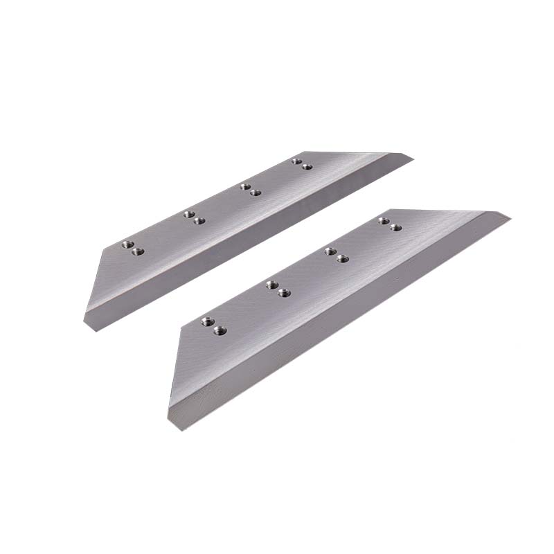 Couteau à tailler à trois côtés